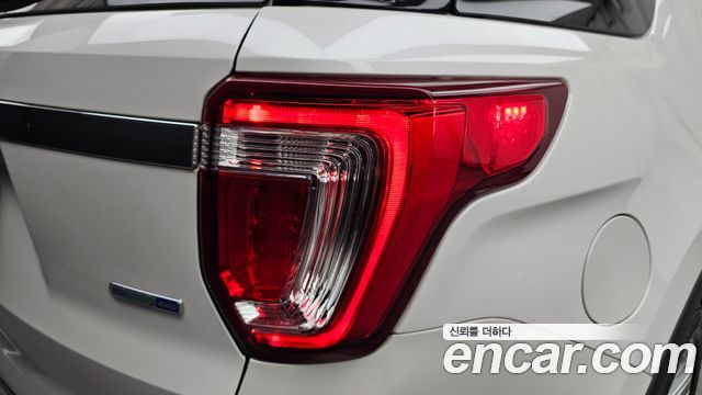 Ford Explorer 2018 — photo 9