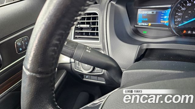 Ford Explorer 2018 — photo 34