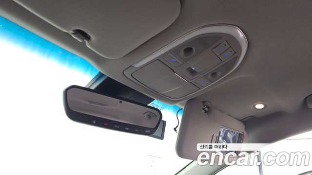 Genesis G80 2017 — photo 22