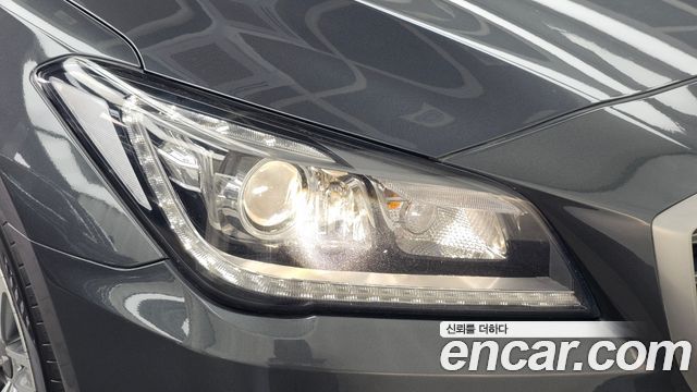 Genesis G80 2017 — photo 8
