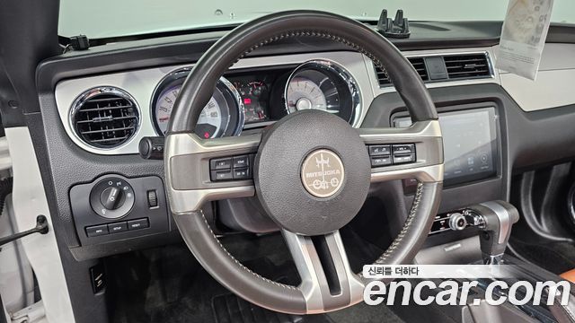 Mitsuoka Galue 2014 — photo 13