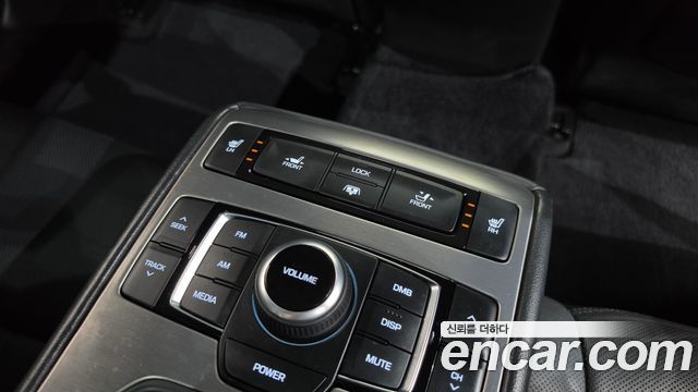 Hyundai Genesis 2015 — photo 19