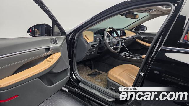 Hyundai Sonata 2022 — photo 10