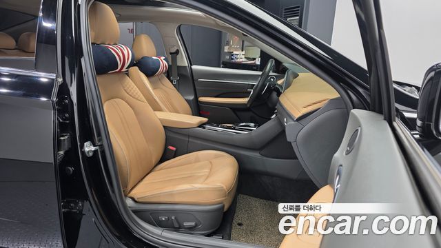 Hyundai Sonata 2022 — photo 11