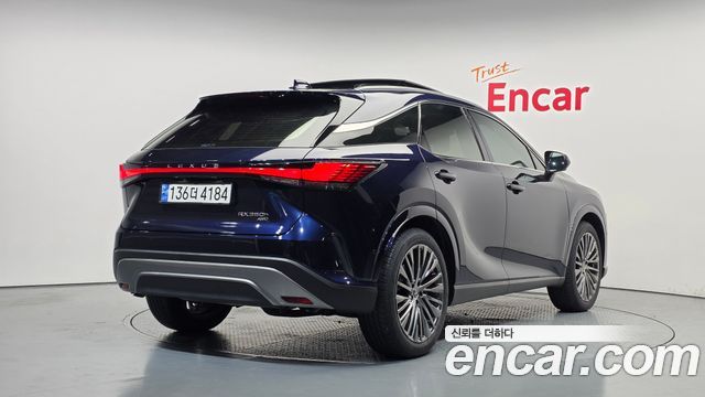 Lexus RX 2023 — photo 2