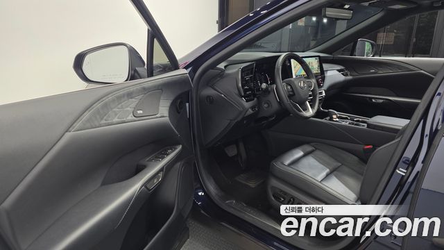 Lexus RX 2023 — photo 13