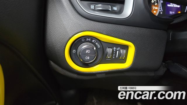 Jeep Renegade 2018 — photo 22