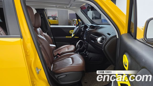 Jeep Renegade 2018 — photo 16