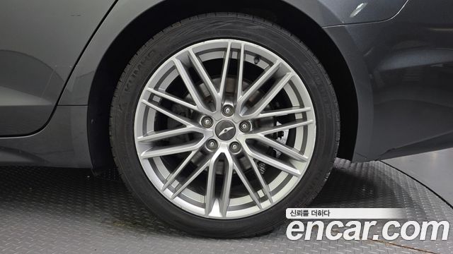 Genesis G70 2019 — photo 5