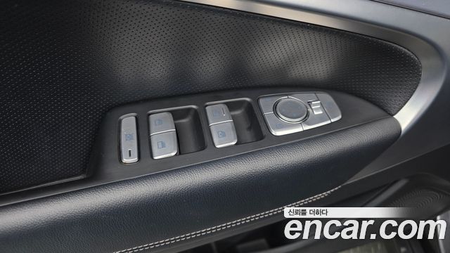 Genesis G70 2019 — photo 11
