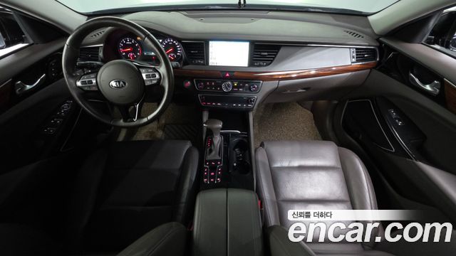 Kia K7 2017 — photo 10