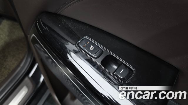 Kia K7 2017 — photo 24