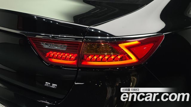 Kia K7 2017 — photo 9
