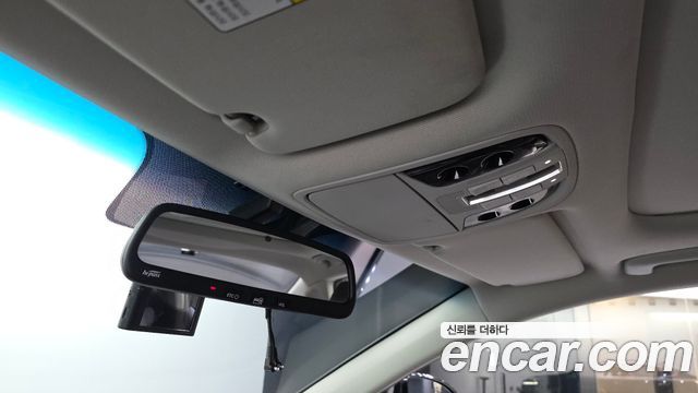 Kia K7 2017 — photo 28