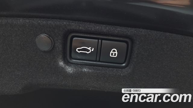 Kia K7 2017 — photo 31