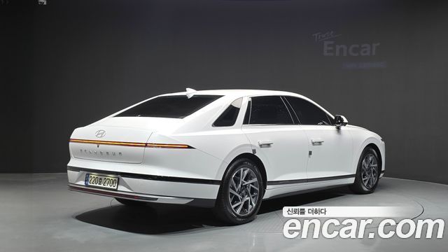 Hyundai Grandeur 2023 — photo 2