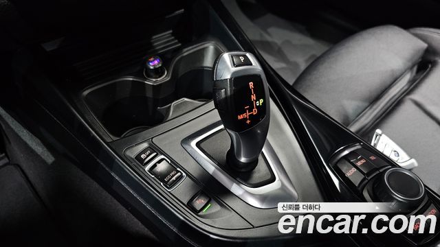 BMW 1-Series 2017 — photo 9