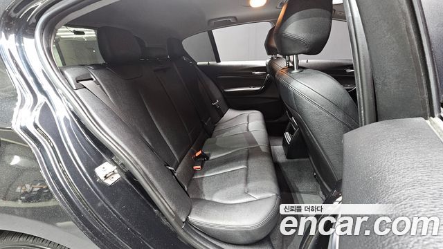 BMW 1-Series 2017 — photo 12
