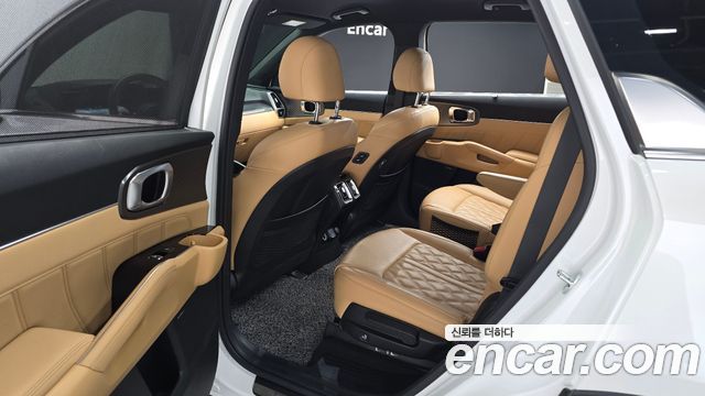 Kia Sorento 2022 — photo 17