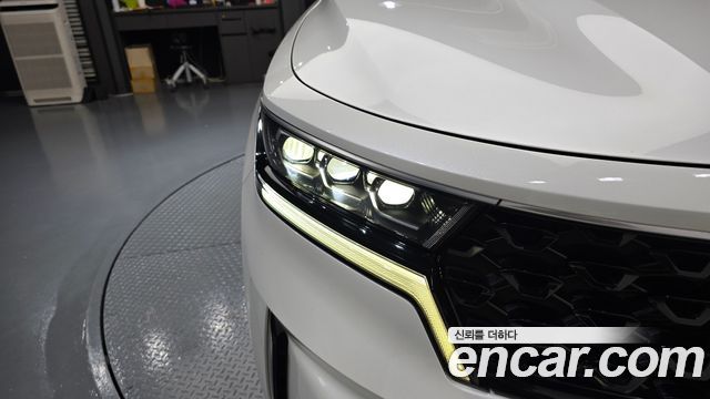Kia Sorento 2022 — photo 8