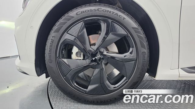 Kia EV6 2023 — photo 5