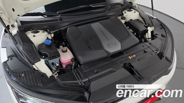 Kia EV6 2023 — photo 6