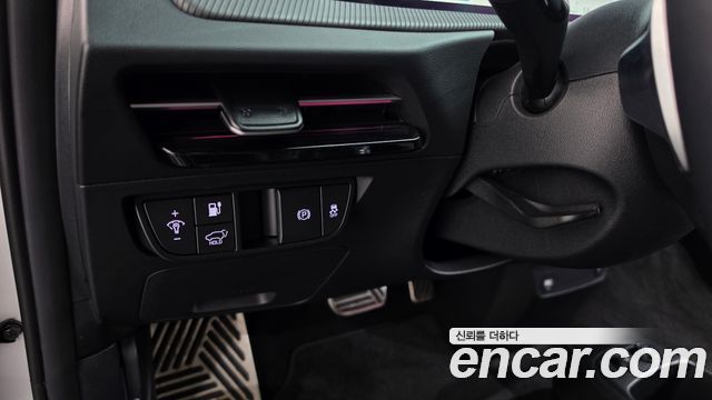 Kia EV6 2023 — photo 27