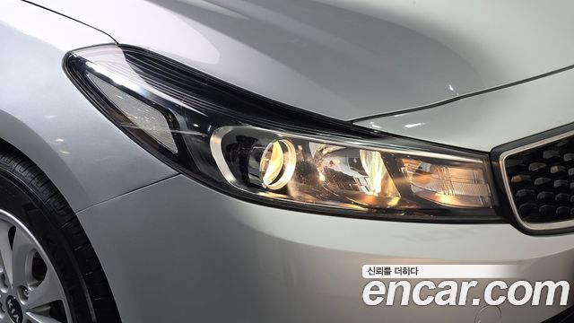 Kia K3 2017 — photo 8