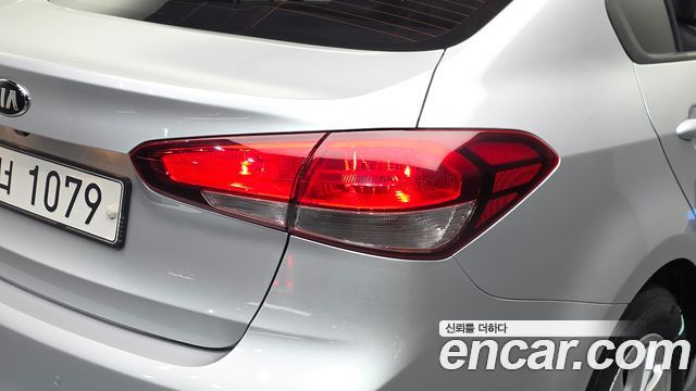 Kia K3 2017 — photo 9