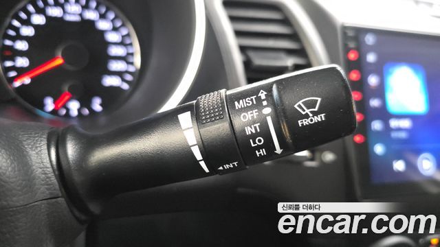 Kia K3 2017 — photo 27