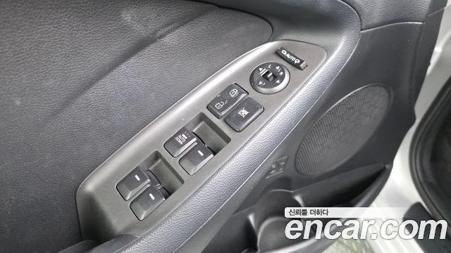 Kia K3 2017 — photo 28