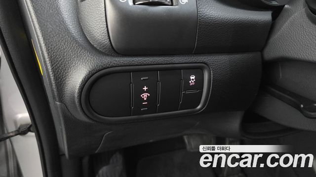 Kia K3 2017 — photo 31