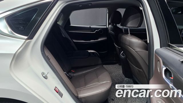 Hyundai Grandeur 2019 — photo 18