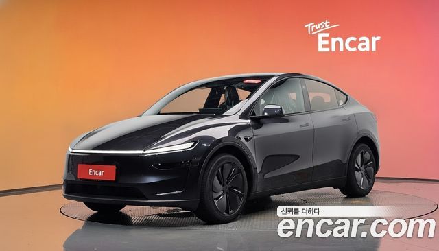 Tesla Model Y 2026 — photo 1