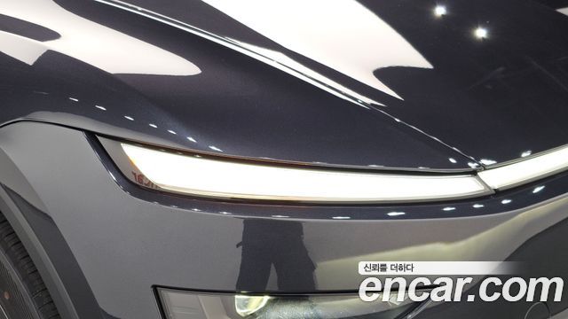 Tesla Model Y 2026 — photo 8