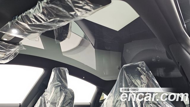 Tesla Model Y 2026 — photo 32