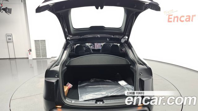 Tesla Model Y 2026 — photo 33
