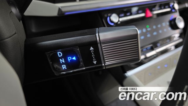Hyundai Santafe 2025 — photo 12
