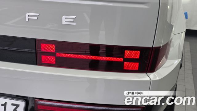 Hyundai Santafe 2025 — photo 9