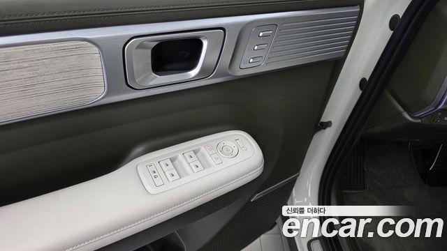 Hyundai Santafe 2025 — photo 29