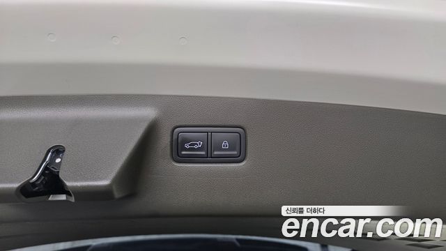 Hyundai Santafe 2025 — photo 34