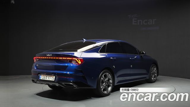 Kia K5 2023 — photo 2