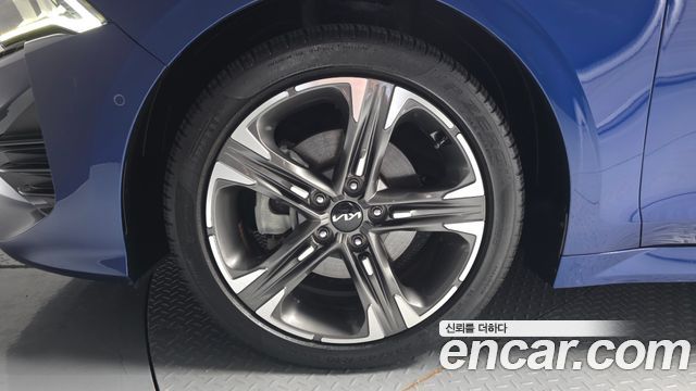 Kia K5 2023 — photo 5