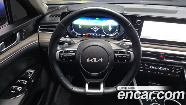 Kia K5 2023 — photo 13