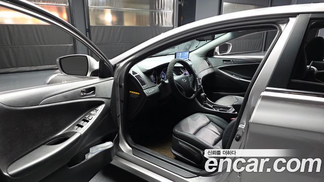 Hyundai Sonata 2014 — photo 13