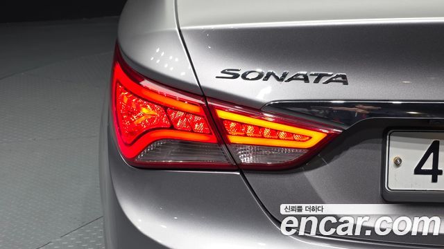 Hyundai Sonata 2014 — photo 9