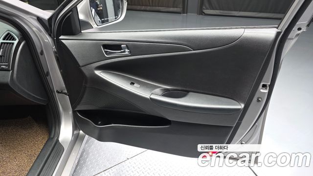 Hyundai Sonata 2014 — photo 14