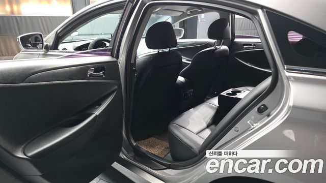 Hyundai Sonata 2014 — photo 16