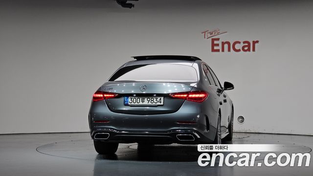 Mercedes-Benz C-Class 2022 — photo 4