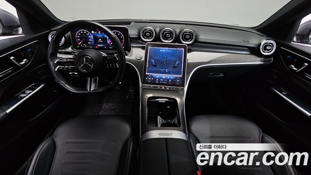 Mercedes-Benz C-Class 2022 — photo 10